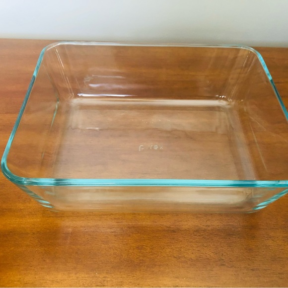 Pyrex dish #7212 - Picture 2 of 8